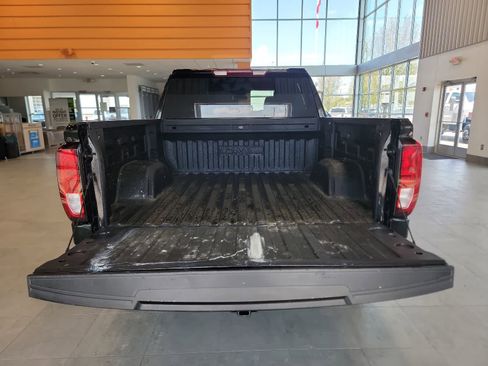 Used 2023 GMC Sierra 1500 Elevation w/ LPO, Elevation Black Package AWD/4WD image 32