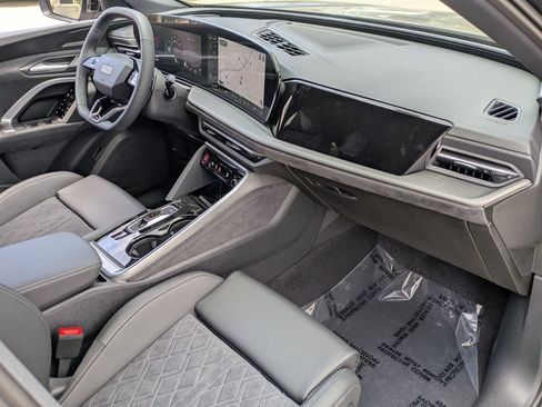 New 2026 Audi SQ5 Premium Plus AWD/4WD image 9