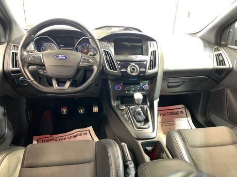 Used 2017 Ford Focus RS image 4