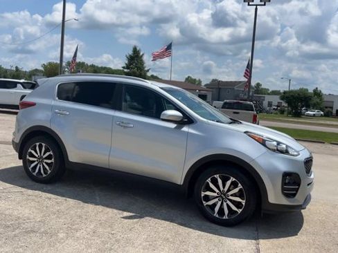 Used 2017 Kia Sportage EX FWD image 2