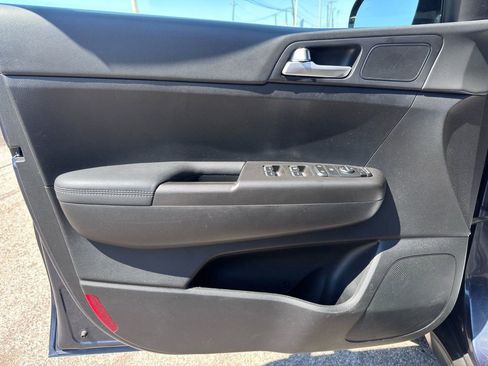 Used 2022 Kia Sportage LX w/ LX AWD Value Edition Package image 9