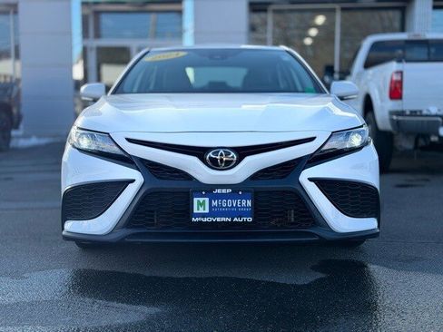 Used 2024 Toyota Camry SE w/ Cold Weather Package image 9