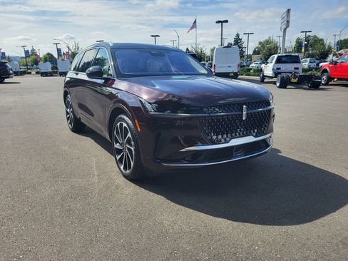 New 2025 Lincoln Nautilus Black Label image 9