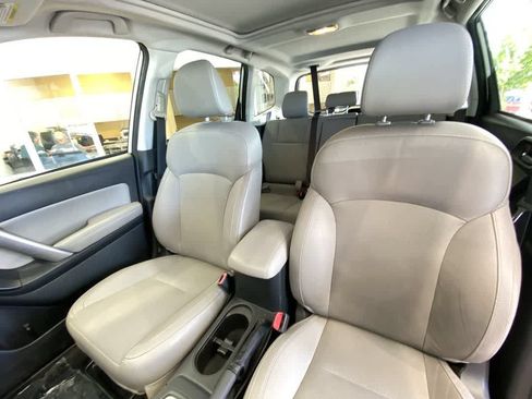 Used 2017 Subaru Forester 2.5i Limited AWD/4WD image 14