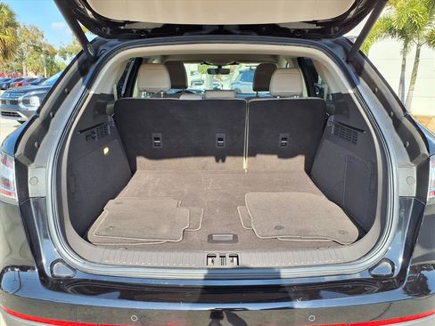 Used 2022 Lincoln Nautilus FWD image 16