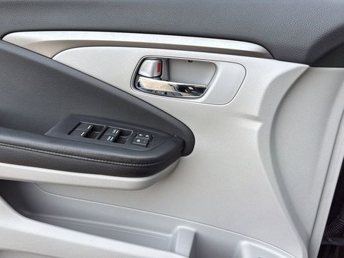 Used 2016 Honda Pilot EX-L image 11