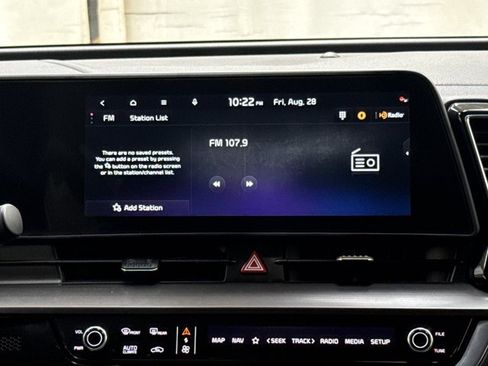 Certified 2025 Kia Sportage EX AWD/4WD image 20