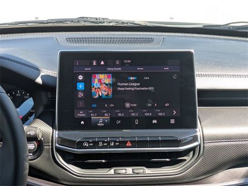 Used 2022 Jeep Compass Altitude image 21