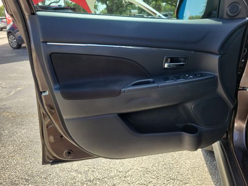 Used 2024 Mitsubishi Outlander Sport AWD image 15