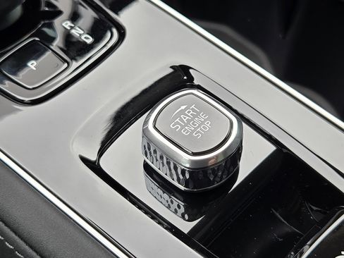 New 2026 Volvo XC90 B6 Ultra w/ Protection Package Premier image 24