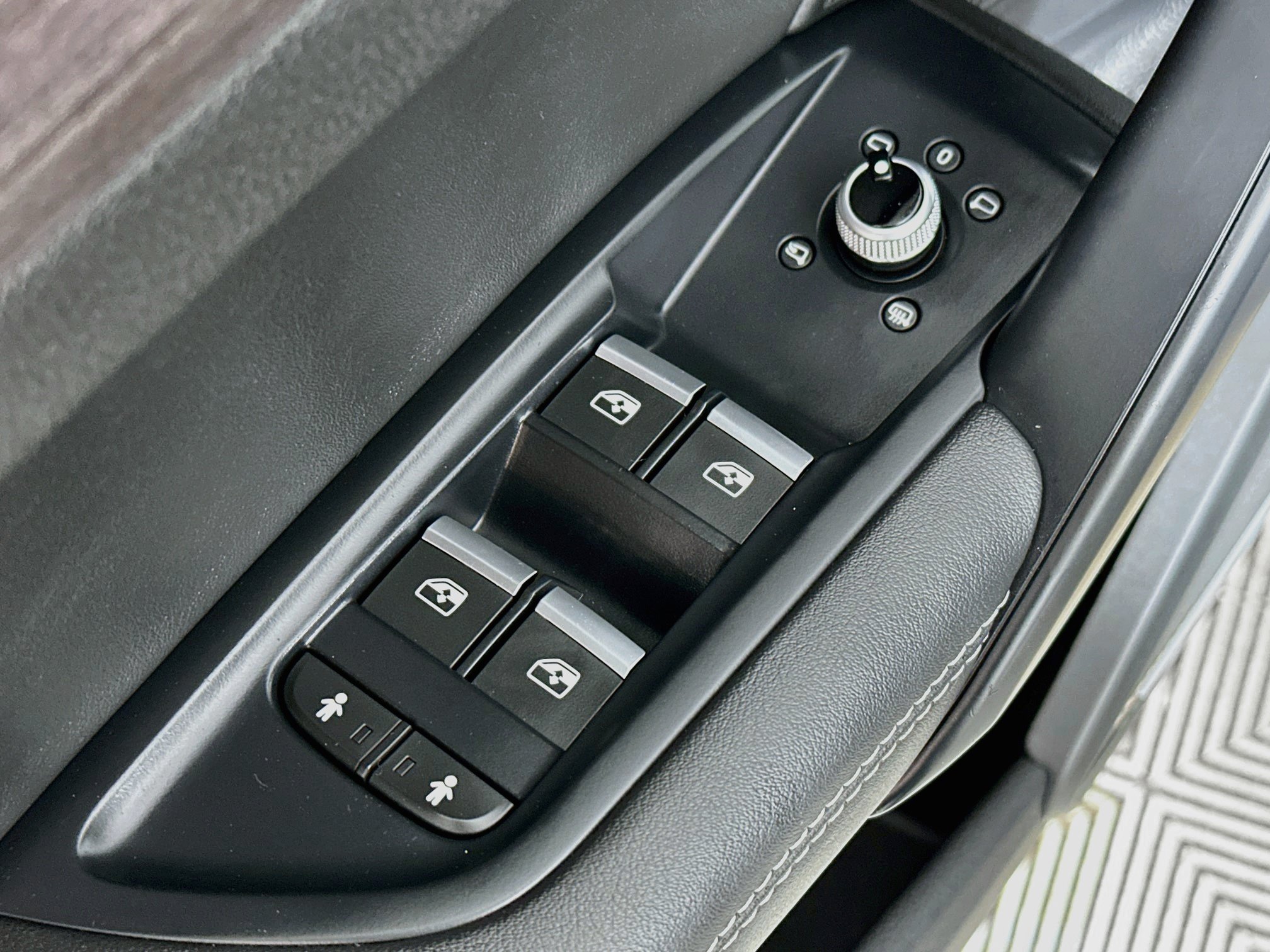 Used 2021 Audi Q5 Prestige AWD/4WD image 18