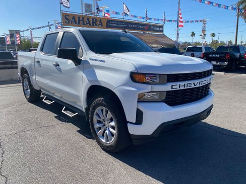 Used 2021 Chevrolet Silverado 1500 Custom RWD image 3