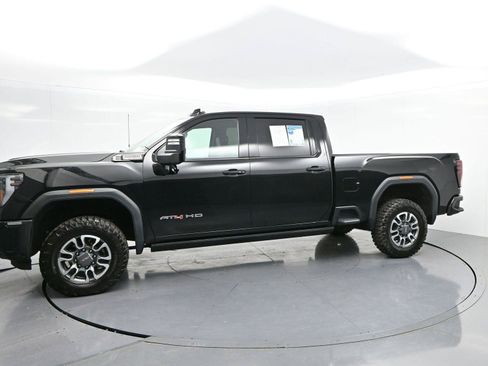 Used 2024 GMC Sierra 2500 AT4 w/ AT4 Premium Plus Package AWD/4WD image 4