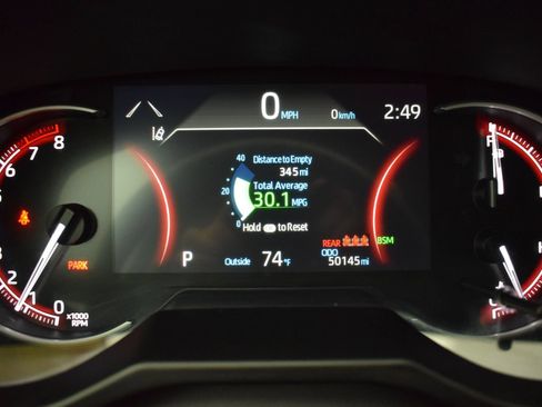 Used 2024 Toyota RAV4 XLE FWD image 16