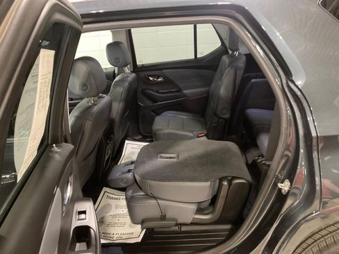 Used 2018 Chevrolet Traverse Premier AWD/4WD image 18