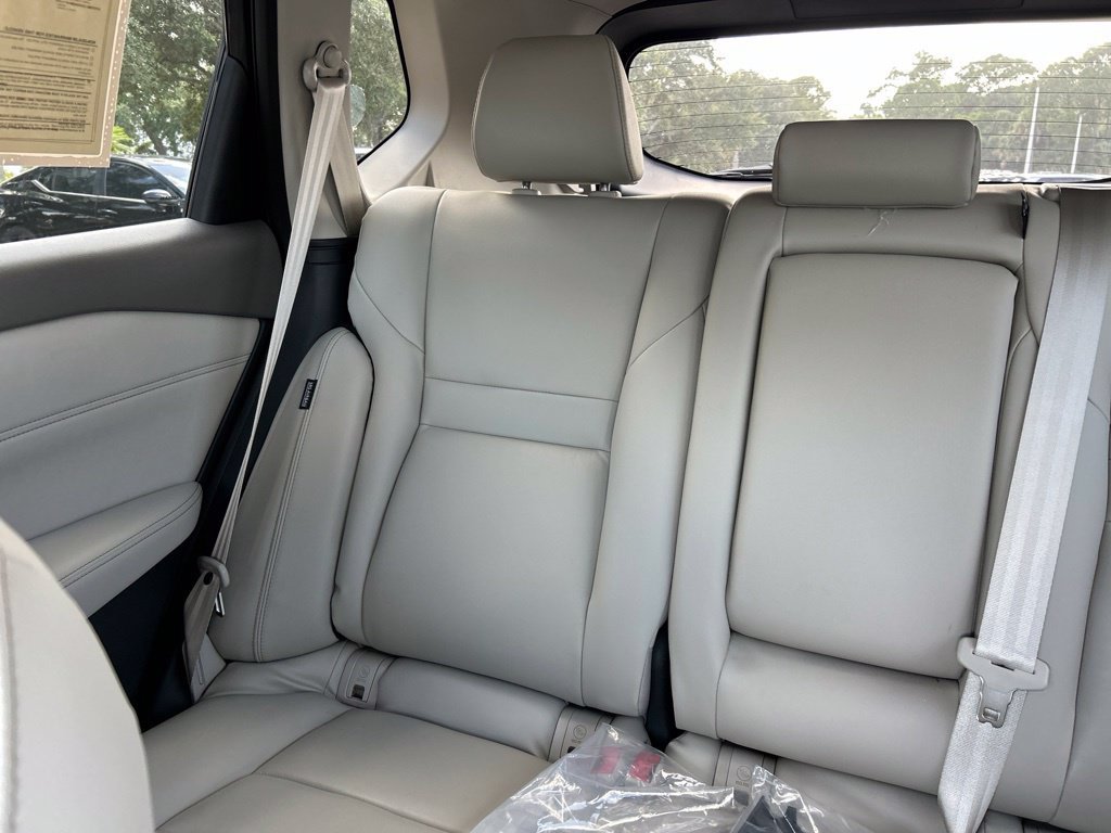 Certified 2025 Nissan Rogue SL FWD image 14