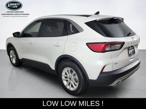 Used 2022 Ford Escape SE w/ Cold Weather Package FWD image 8
