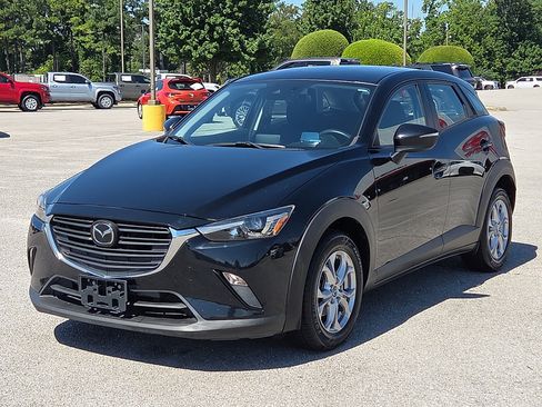 Used 2020 MAZDA CX-3 Sport FWD image 2