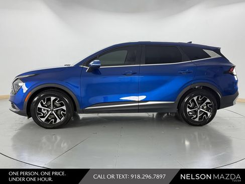 Used 2024 Kia Sportage EX FWD image 9