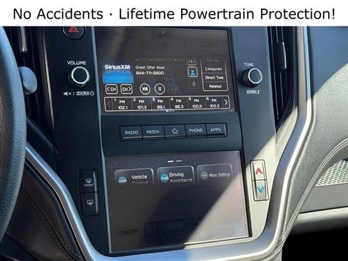 Used 2024 Subaru Legacy image 17