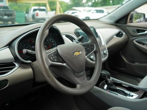 Used 2023 Chevrolet Malibu LS FWD image 6