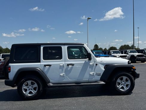 Used 2020 Jeep Wrangler Unlimited Sport w/ Cold Weather Group AWD/4WD image 2