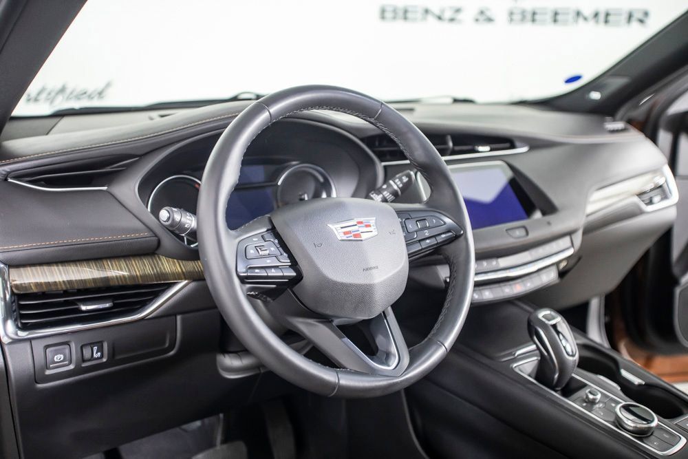 Used 2019 Cadillac XT4 Premium Luxury FWD image 21