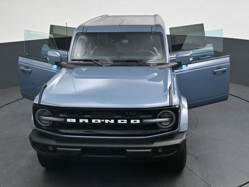 Used 2024 Ford Bronco Outer Banks AWD/4WD image 39