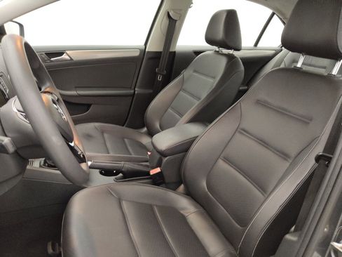 Used 2018 Volkswagen Jetta Wolfsburg Edition FWD image 17