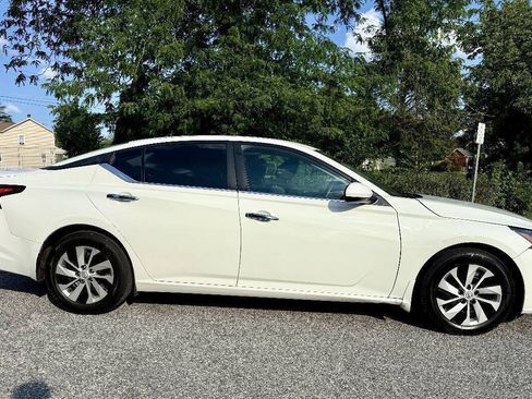 Used 2023 Nissan Altima 2.5 S FWD image 4