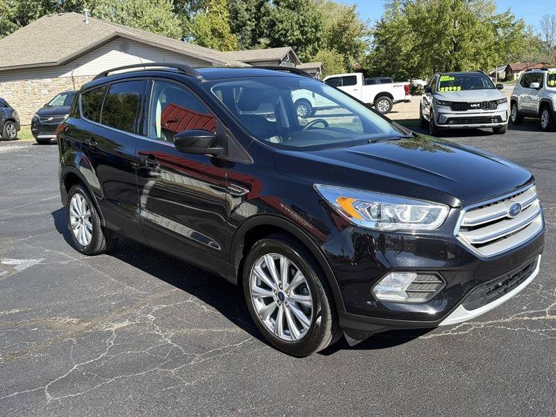 Used 2019 Ford Escape SEL FWD image 3