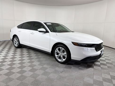 New 2026 Honda Accord LX image 7