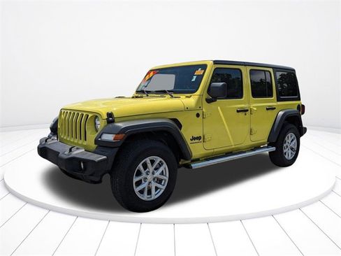 Used 2023 Jeep Wrangler Sport S image 15
