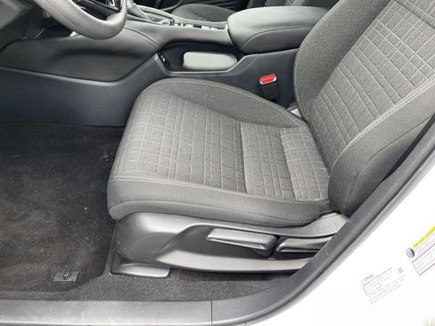 Used 2023 Honda HR-V LX image 3