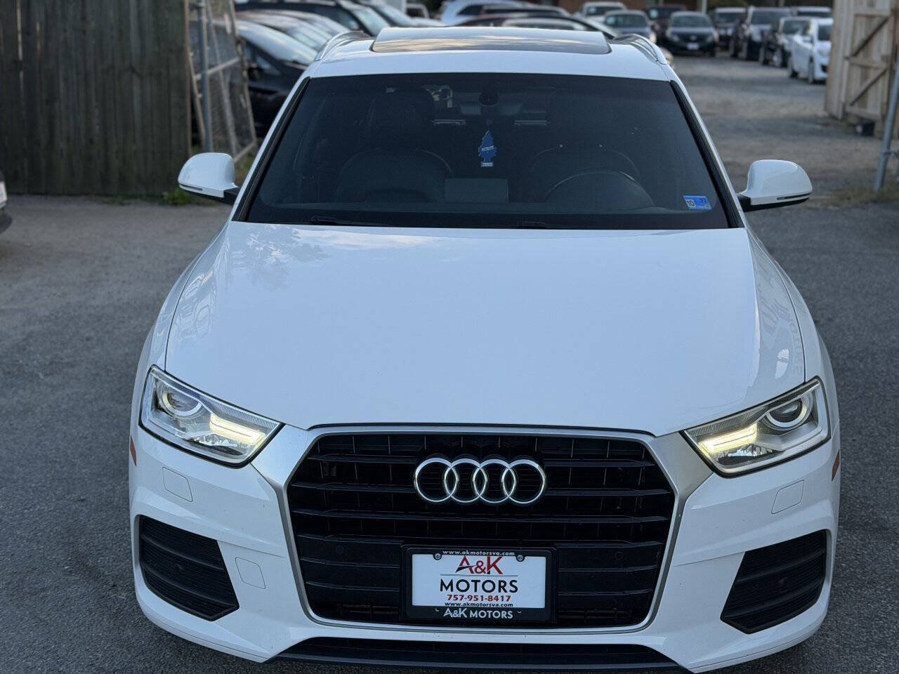Used 2017 Audi Q3 2.0T Premium FWD image 4