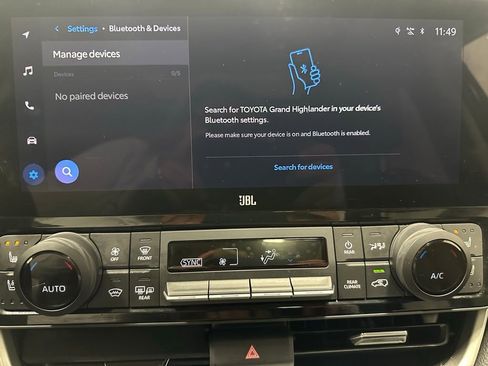 Used 2025 Toyota Grand Highlander AWD image 29