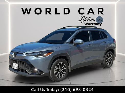 Used 2024 Toyota Corolla Cross AWD Hybrid image 3