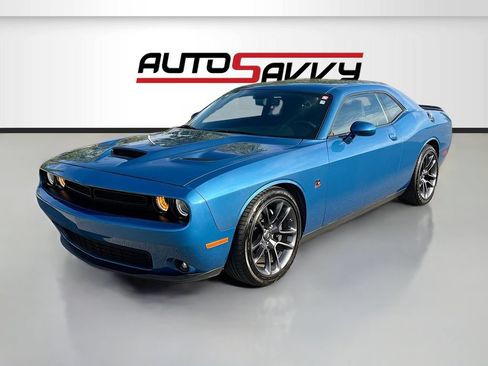 Used 2023 Dodge Challenger R/T Scat Pack RWD image 3