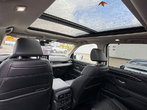 Used 2023 Honda Pilot Elite image 17