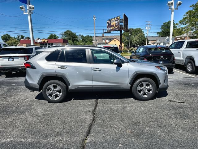 Used 2024 Toyota RAV4 XLE FWD image 11