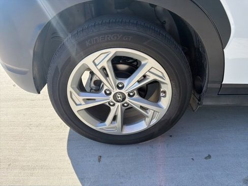 Used 2023 Hyundai Kona SEL w/ Convenience Package image 7