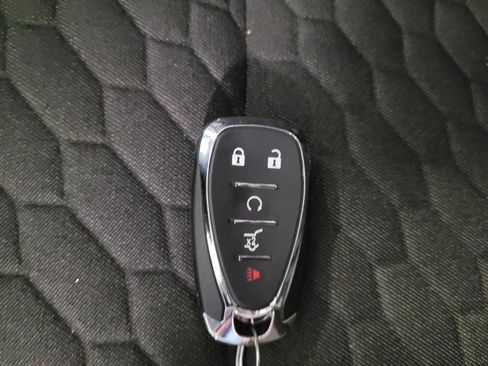 Used 2018 Chevrolet Equinox LT w/ Redline Edition image 32