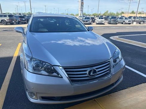 Used 2011 Lexus ES 350 FWD image 2