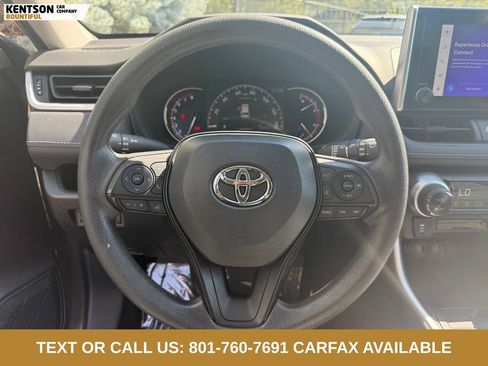 Used 2025 Toyota RAV4 XLE AWD/4WD image 15
