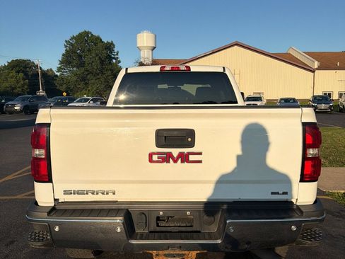 Used 2017 GMC Sierra 2500 SLE w/ SLE Fleet Preferred Package AWD/4WD image 7
