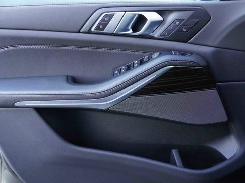 Used 2025 BMW X5 xDrive40i image 30