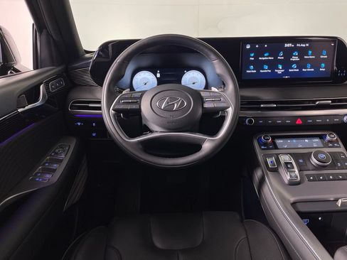 Certified 2024 Hyundai Palisade Calligraphy FWD image 15