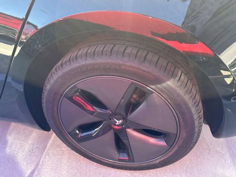 Used 2018 Tesla Model 3 Mid Range image 6