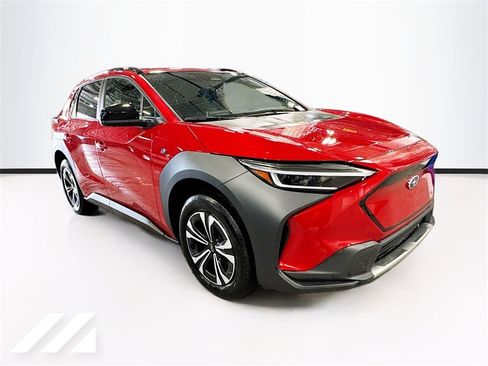 Used 2024 Subaru Solterra Premium image 3