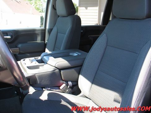 Used 2022 Chevrolet Silverado 2500 LT w/ Convenience Package AWD/4WD image 5